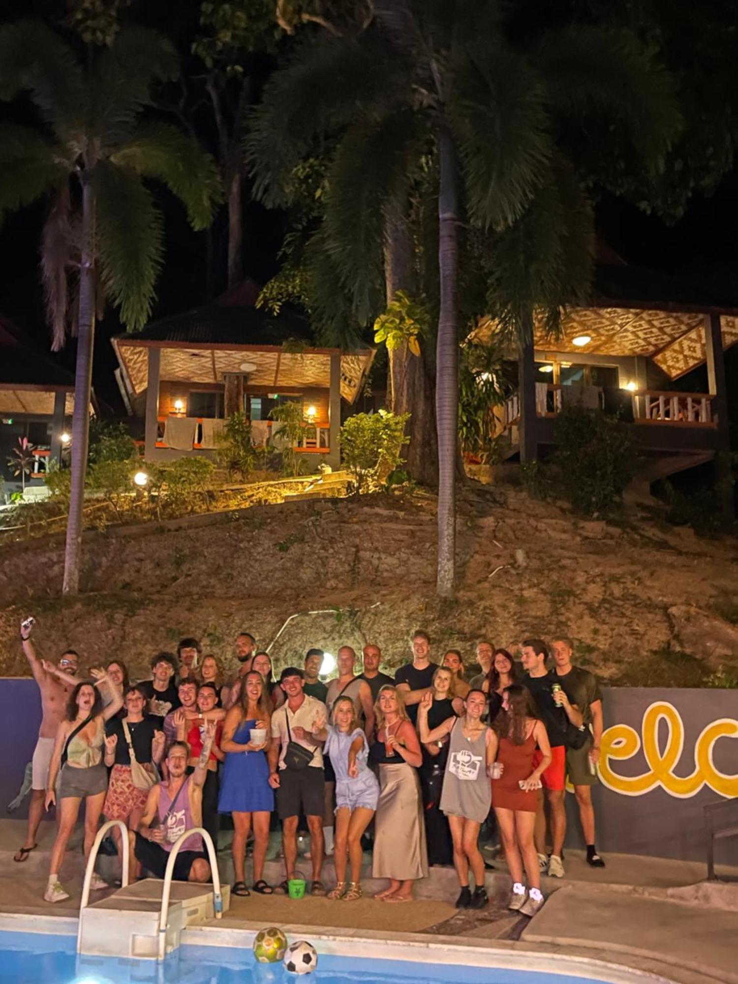 Social Quarters Blanco - Youth Hostel 18 To 35 Only Railay Beach Zewnętrze zdjęcie